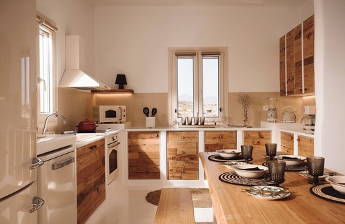 Milos Villa | infinity seafront villa