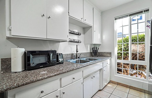 Culver - West Apartment | ING3- Enjoyable 1 bedroom apartment with WiFi in vibrant Los Angeles
