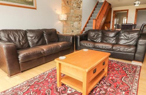 Fourstones Near Bentham House | Ingleborough Barn