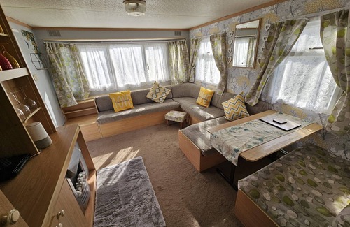 Ingoldmells House | Ingoldmells - House - Sleeps 6 - Seaside - Parking