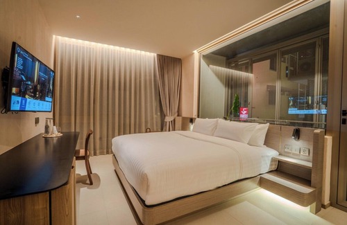 Phra Borom Maha Ratchawang Hotel | Inn A Day