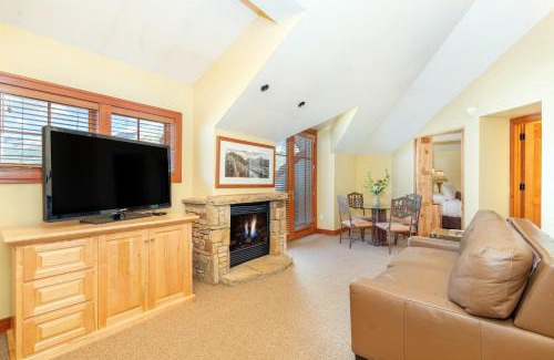 Mountain Village Hotel | Inn at Lost Creek