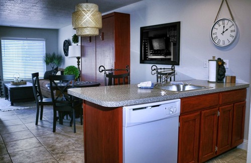 Harbor Village Condo | Inn Building Condo #111 | Pool, Hot Tub, & Tennis