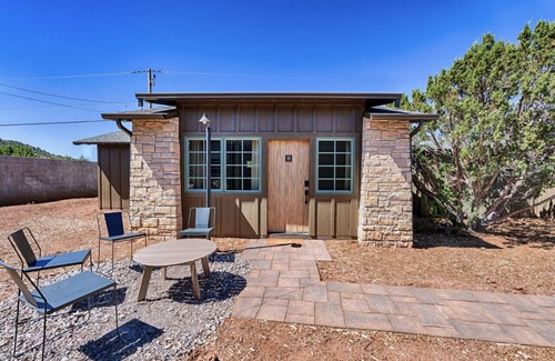 Williams Cabin | Inn History Grand Canyon Cabin 10