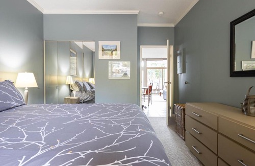 North Oyster Apartment | Inn of the Sea Beachfront Vacation Condo