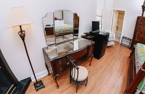 Downtown San Antonio Bed & Breakfast | Inn on the Riverwalk