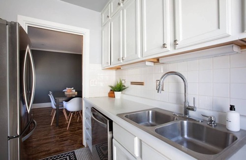 Lowry Hill East House | Insta Worthy in Uptown Minneapolis, close to 100s of restaurants