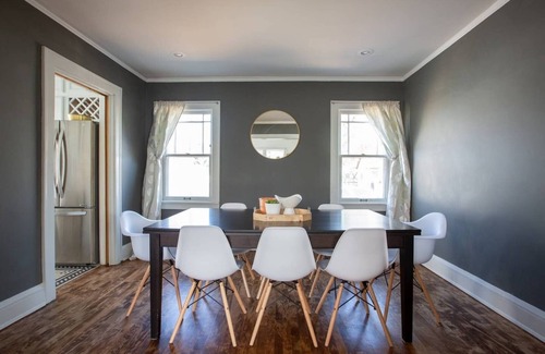 Lowry Hill East House | Insta Worthy in Uptown Minneapolis, close to 100s of restaurants