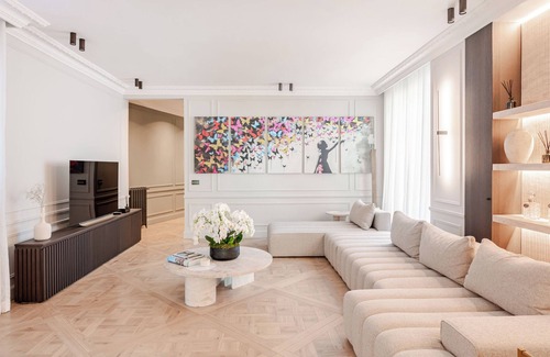 Faubourg-du-Roule House | Insta-Worthy Parisian 4BR Apt | Eiffel Tower Vibes