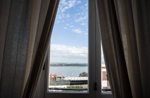 Taranto Apartment | Intero appartamento 140mq sito nel centro città e sulla Laguna del Mar Piccolo