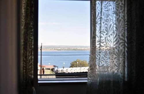 Taranto Apartment | Intero appartamento 140mq sito nel centro città e sulla Laguna del Mar Piccolo