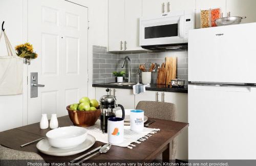 Conestee Hotel | InTown Suites Extended Stay Greenville SC -I-85 Mauldin