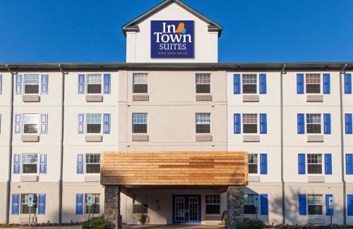 Central Newport News Hotel | InTown Suites Extended Stay Newport News VA - City Center