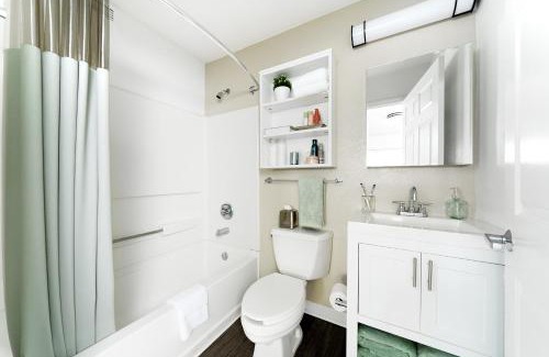 Central Newport News Hotel | InTown Suites Extended Stay Newport News VA - City Center