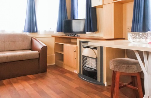 Caister-on-Sea House | Introducing the Willerby Herald, a 2-bedroom caravan designed with your comfort.
