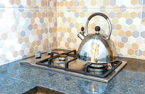 Parkwood Apartment | Inverter Backup; Parkwood 10min Walk to Rosebank