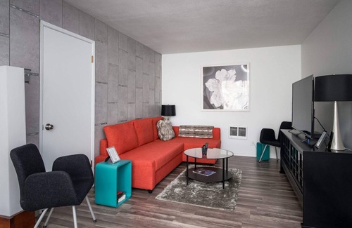 Sunnyside Condo | #InvestREPM SE Belmont Sunnyside Loft