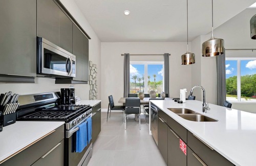 Reunion Condo | Inviting Condo with Pool Table near Disney with Resort & Waterpark Access -.