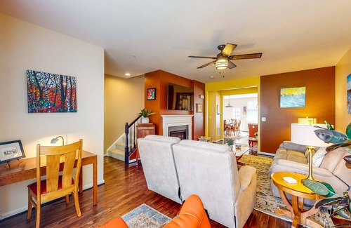 Frederick House | Inviting Home - Kitchen & Patio
