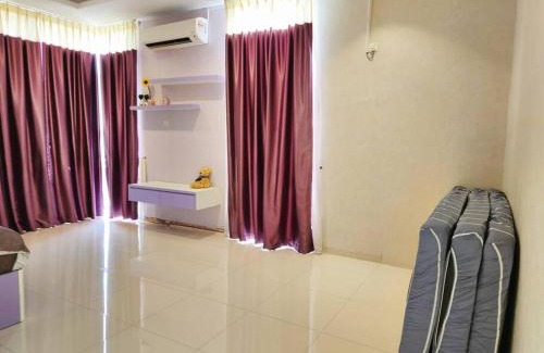 Ipoh House | Ipoh Botani nadya 3storey 5br 19 pax