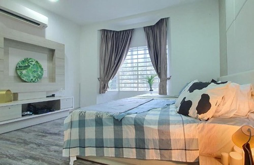Tambun House | Ipoh Tambun Villa with Kids Pool