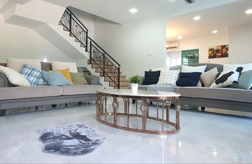 Tambun House | Ipoh Tambun Villa with Kids Pool