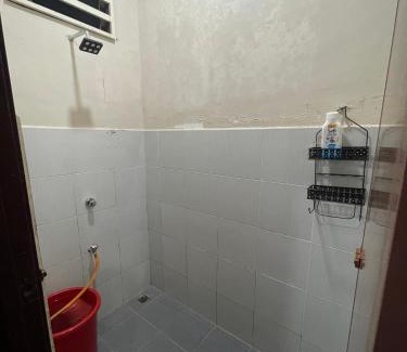 Beserah House | Irdina Homestay Islamic Beserah, Kuantan