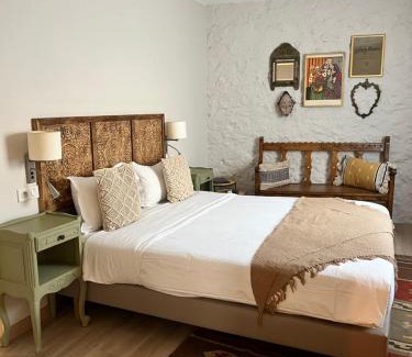 Antibes Old Town Hotel | Irin Hotel