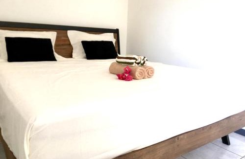 Punaauia Apartment | Iris suite