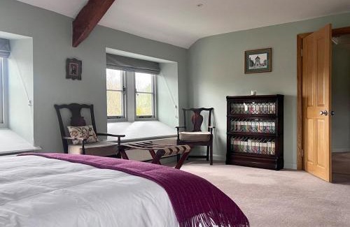 Frome House | Iron Mill House - Riverside Hot Tub - Frome