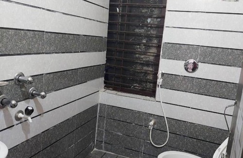 Nizamabad Hotel | iROOMZ City Lite Lodge