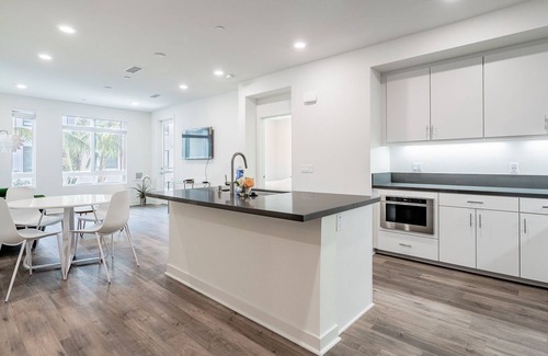 Airport Area Condo | Irvine Luxury Community BEST LOCATION!!!