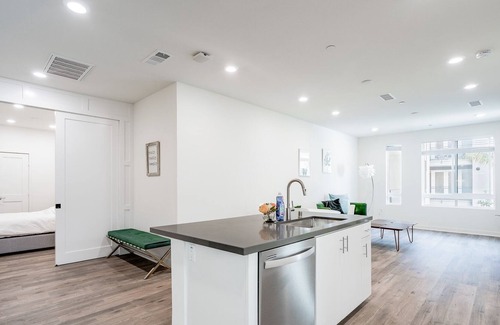 Airport Area Condo | Irvine Luxury Community BEST LOCATION!!!