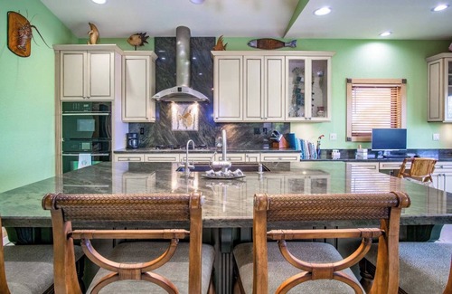 Marathon House | Isabella on Paradise Place 2 bed 2 bath with Exotic Magnificent pool and Open water views 200 ft of dockage