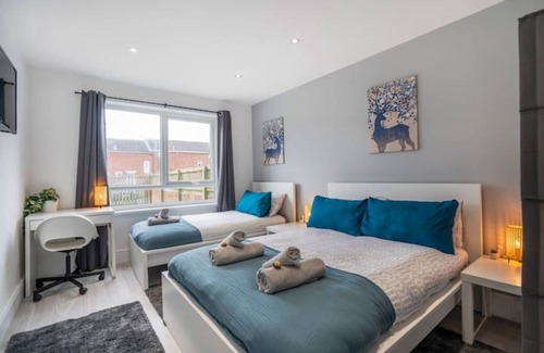 Newcastle-upon-Tyne House | `isimi Luxurious House Newcastle