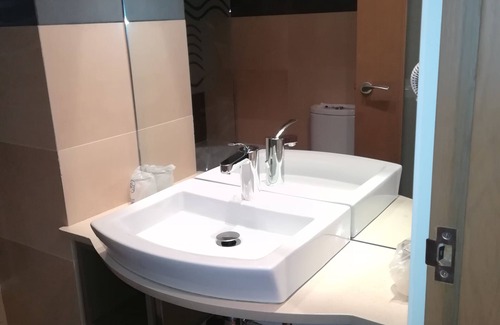 Fazouro Hotel | Isla Nova Hotel