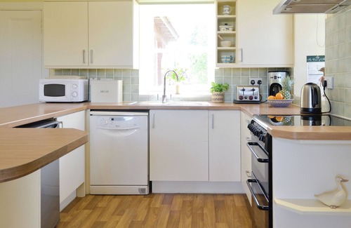 Kirriemuir Cottage | Islabank Farmhouse - SAAP