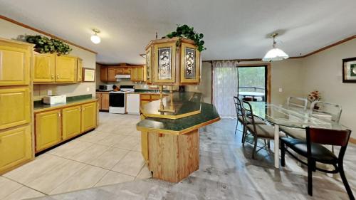 Put-in-Bay House | Island Club #98