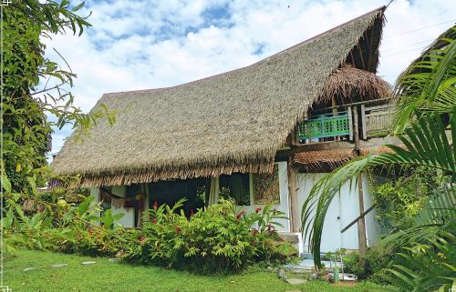 Teahupoo House | Island Home