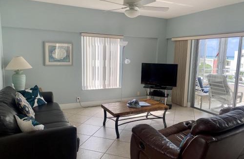 Siesta Key Apartment | Island House Beach Resort 16N