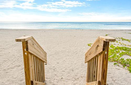 Englewood Apartment | Island House