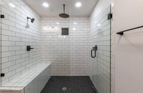 Tranquil Harbour House | Island Joy - Newly Renovated/Walk to the Beach!