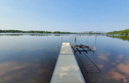 Sturgeon Lake House | Island Lake Retreat | Cabin on the Lake