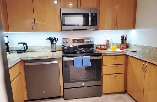 Singer Island Apartment | Island life 2 br 2-ba walk 2 beach, Snorkel & Surf