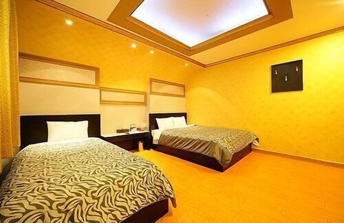 Hak-dong Hotel | Island Motel