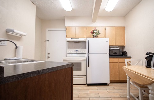 Venice Hotel | Island Sun Inn & Suites - Venice, Florida Historic Downtown & Beach Getaway