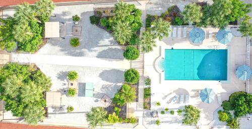 Venice Hotel | Island Sun Inn & Suites - Venice, Florida Historic Downtown & Beach Getaway