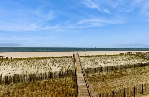Audubon Place House | Island Sunrise