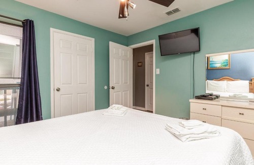 Corpus Christi House | Island Time CSPN216K