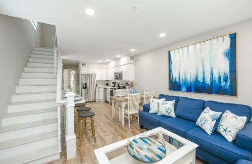 Siesta Key Village House | Island Time West